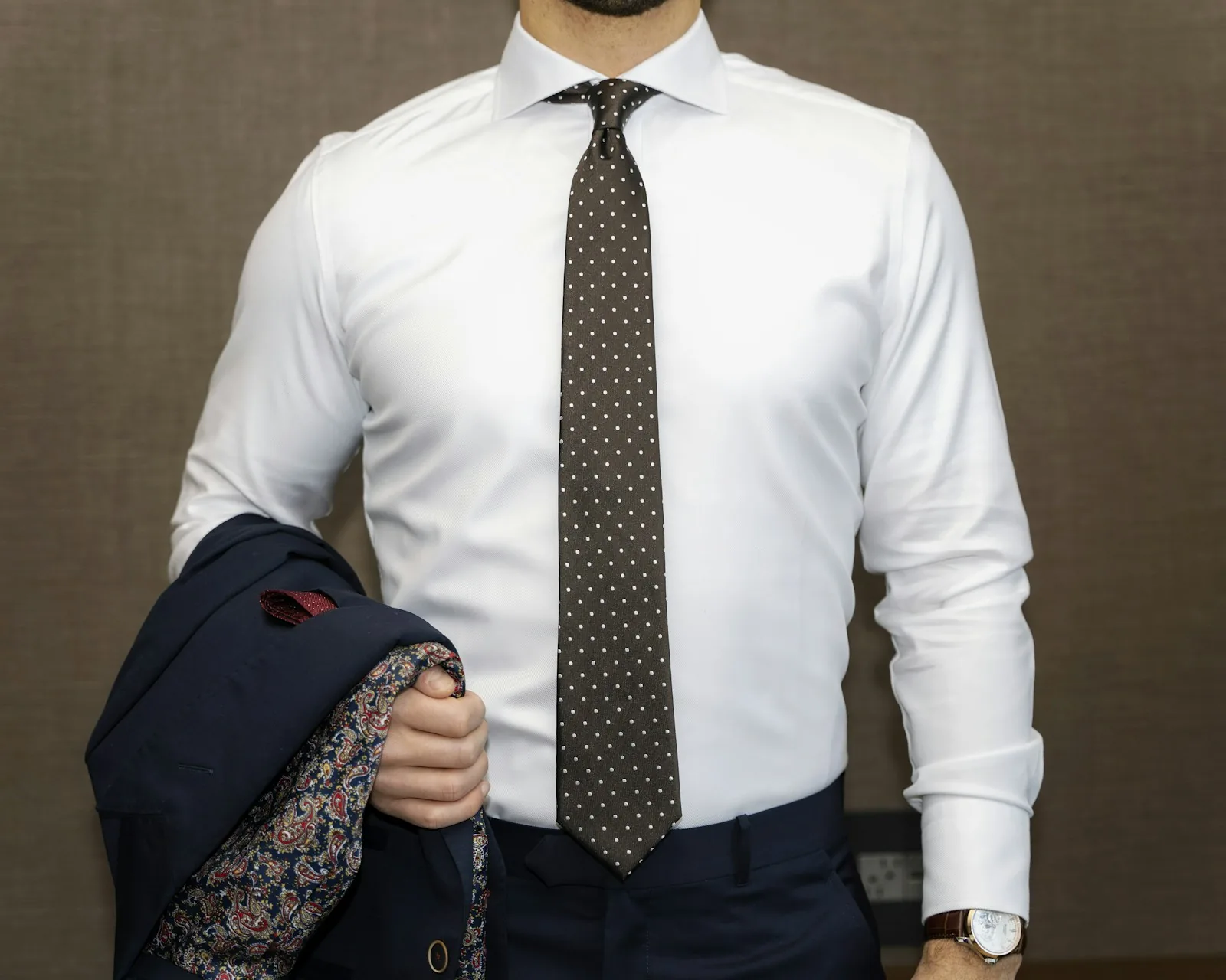 Workday Shirt — foto ilustrasi